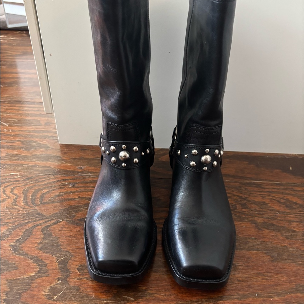 Antya Isabel Marant Black Leather Boots